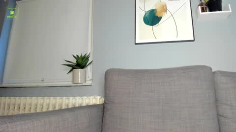 Stephany Richards online show from December 3, 2025, 6:21 am