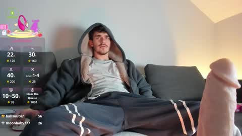 lustfullooking online show from November 12, 2025, 6:14 am