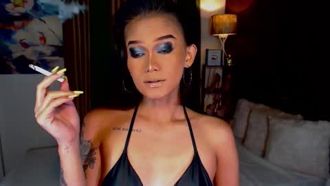 Snapshot of lustfulltrans chatting on January 14, 2025, 3:22 am AdriannaFowks online show from January 14, 2025, 3:22 am