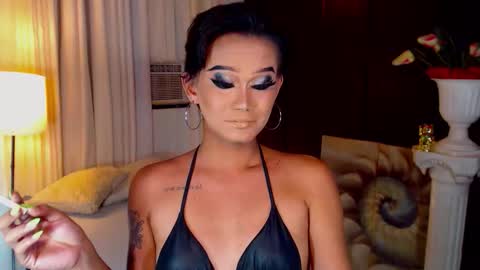 AdriannaFowks online show from April 13, 2026, 2:17 am