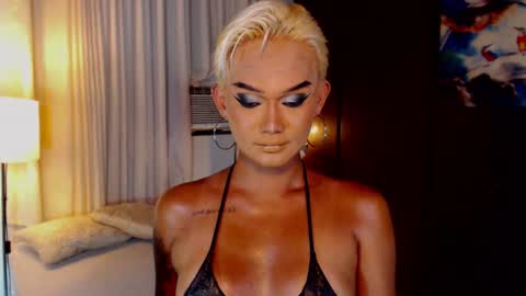 Snapshot of lustfulltrans chatting on July 11, 2026, 5:21 am AdriannaFowks online show from July 11, 2026, 5:21 am
