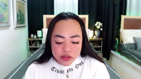 Trina online show from January 27, 2025, 8:18 am