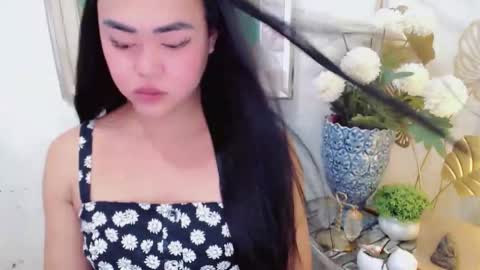 Trina online show from June 3, 2026, 2:58 am