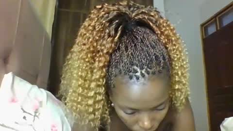 Noreh online show from March 5, 2025, 10:00 am