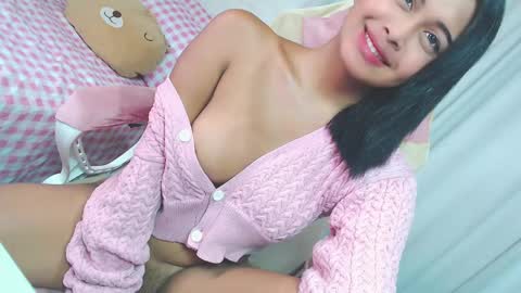 Snapshot of lustykeisha chatting on June 8, 2026, 12:14 am KEISHA - DONT FORGET TO FOLLOW ME AND GIVE ME THUMBS UP 3 online show from June 8, 2026, 12:14 am