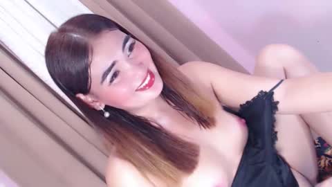 lustyseraphina online show from November 20, 2025, 3:50 am