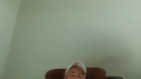 luv269er online show from April 18, 2026, 11:49 pm