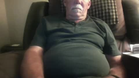 Snapshot of luv269er chatting on May 4, 2026, 4:30 am luv269er online show from May 4, 2026, 4:30 am