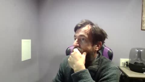 Luv2likslit online show from November 16, 2025, 9:04 am