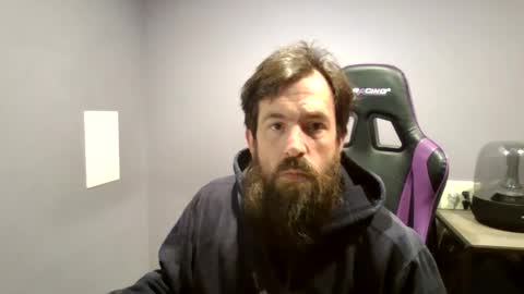 Luv2likslit online show from November 19, 2025, 7:41 am