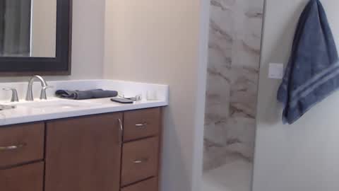 luv_missle online show from March 4, 2025, 12:39 am