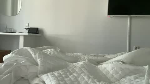Aimee online show from July 4, 2026, 4:18 am