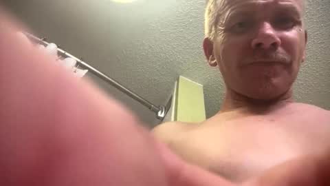 luveatinpussy8 online show from April 15, 2026, 2:18 am