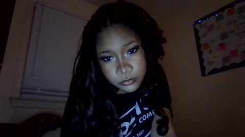 luvelybby22 online show from May 25, 2026, 6:19 am