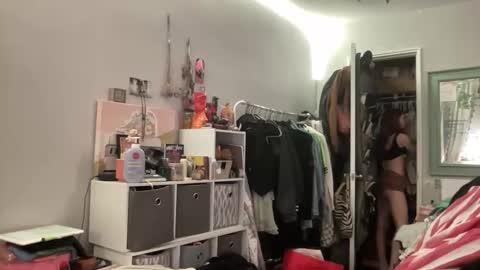 luvkoko online show from April 11, 2026, 4:39 am