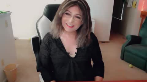 Britney online show from November 21, 2025, 8:18 pm