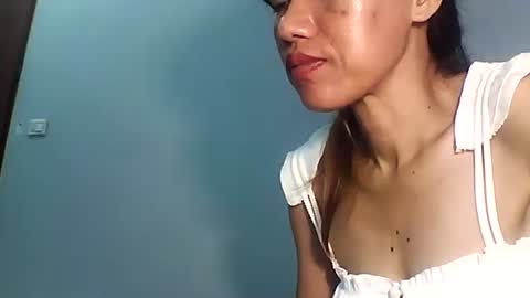 Bee Bee online show from December 16, 2025, 8:41 am