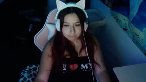 luvvespie online show from November 26, 2025, 9:43 am