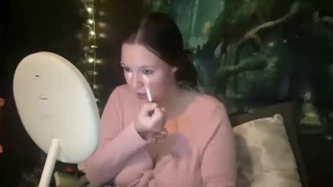 luvvvmia online show from October 19, 2025, 5:13 pm