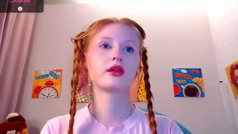 Snapshot of lux_angel chatting on November 2, 2025, 12:13 am lux_angel online show from November 2, 2025, 12:13 am