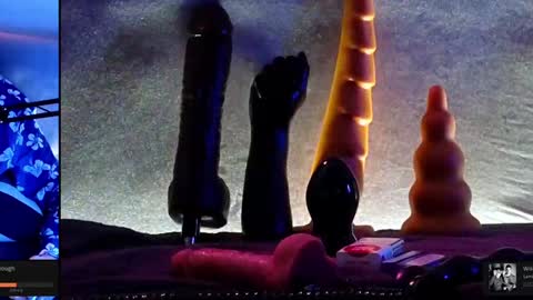 Snapshot of lux_dei chatting on January 19, 2025, 12:49 am Im a - CAMGUY YOU LIKE to FUCK online show from January 19, 2025, 12:49 am