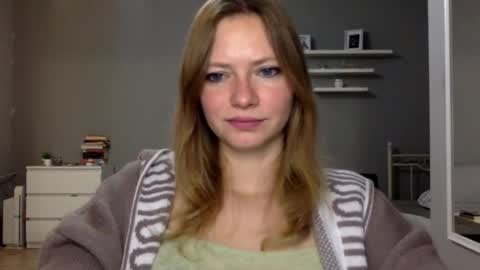 Millie online show from November 18, 2025, 10:14 pm