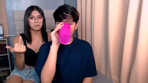 queen lux online show from March 12, 2025, 6:33 pm