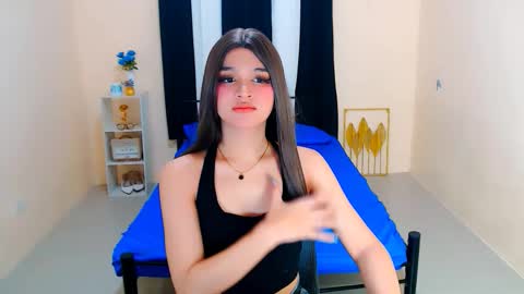 queen lux online show from October 10, 2025, 12:53 am