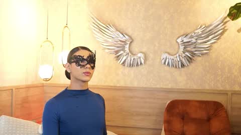 Snapshot of luxa_velvett chatting on March 9, 2026, 1:15 pm Luxa online show from March 9, 2026, 1:15 pm