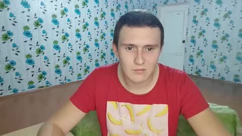 Snapshot of luxeboy_ chatting on October 18, 2025, 7:36 pm Mike online show from October 18, 2025, 7:36 pm