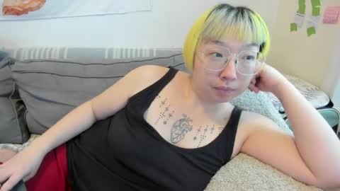 LuxGray online show from May 9, 2026, 7:41 pm