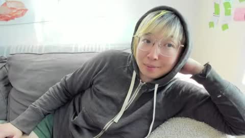 LuxGray online show from June 20, 2026, 11:46 am