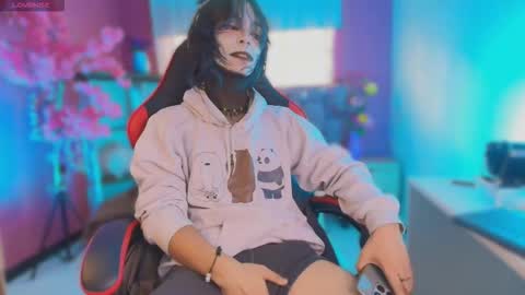 Luxiel 3 online show from March 27, 2026, 9:58 pm