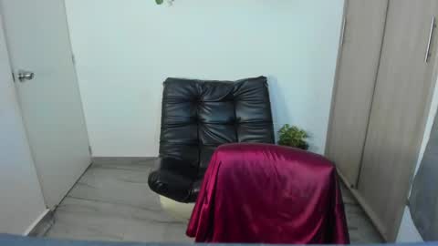 luxrx online show from May 8, 2026, 7:08 pm