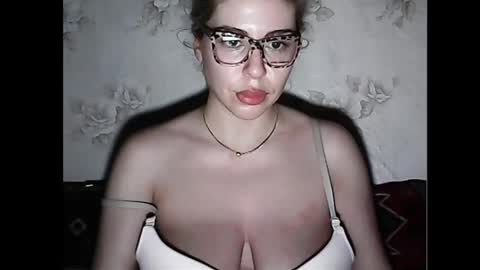 Snapshot of luxsonyastar chatting on January 16, 2025, 8:46 pm LuxSonyaStar online show from January 16, 2025, 8:46 pm