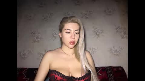 LuxSonyaStar online show from February 14, 2026, 8:16 pm