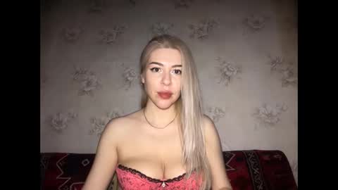 Snapshot of luxsonyastar chatting on May 10, 2026, 8:03 pm LuxSonyaStar online show from May 10, 2026, 8:03 pm