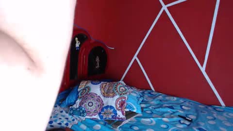 Luxy online show from March 12, 2025, 10:50 pm