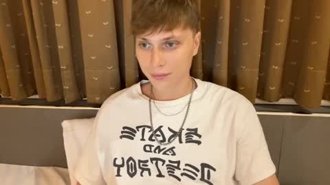 luxury_bob online show from April 3, 2026, 11:03 pm