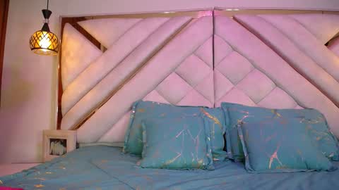 Snapshot of luxurycoupl chatting on November 17, 2025, 3:23 am Lesly And Arnold online show from November 17, 2025, 3:23 am