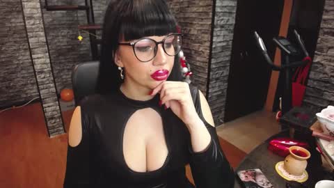 Spoiled dominant mindfucker mistress MakeupartistNail ArtistFitness and Yoga lover online show from December 6, 2024, 3:22 pm