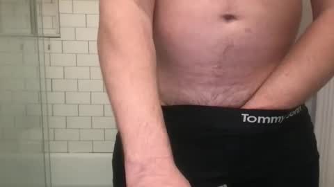 lvguynextdoor440656 online show from November 12, 2025, 9:25 pm