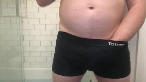 lvguynextdoor440656 online show from June 3, 2026, 1:41 am