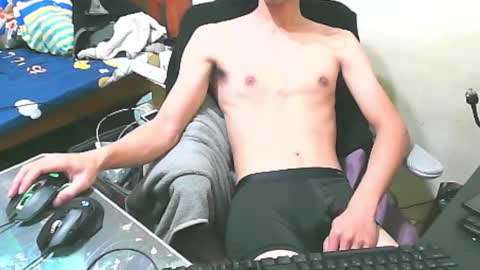 lvoe810930 online show from February 15, 2025, 6:44 pm