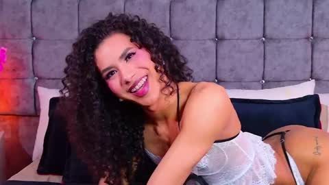 Snapshot of lyadumont chatting on May 28, 2026, 5:21 pm LYA online show from May 28, 2026, 5:21 pm