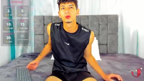 Snapshot of lyan_lazarbbc chatting on June 20, 2026, 12:19 pm LYAN online show from June 20, 2026, 12:19 pm