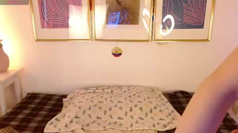 Snapshot of lyana_xz chatting on June 26, 2026, 11:47 am LYA online show from June 26, 2026, 11:47 am
