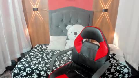 Snapshot of lyanamerry03 chatting on February 19, 2025, 4:01 am lyanamerry03 online show from February 19, 2025, 4:01 am