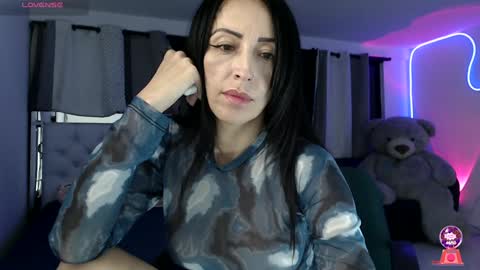 Snapshot of lyann_ chatting on January 24, 2025, 12:52 am Lyann  online show from January 24, 2025, 12:52 am