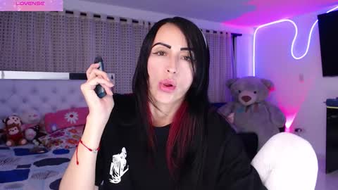 Snapshot of lyann_ chatting on October 5, 2025, 2:43 am Lyann  online show from October 5, 2025, 2:43 am